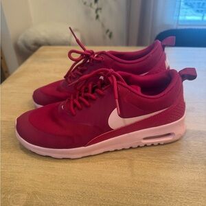 Pink Air Max Thea
